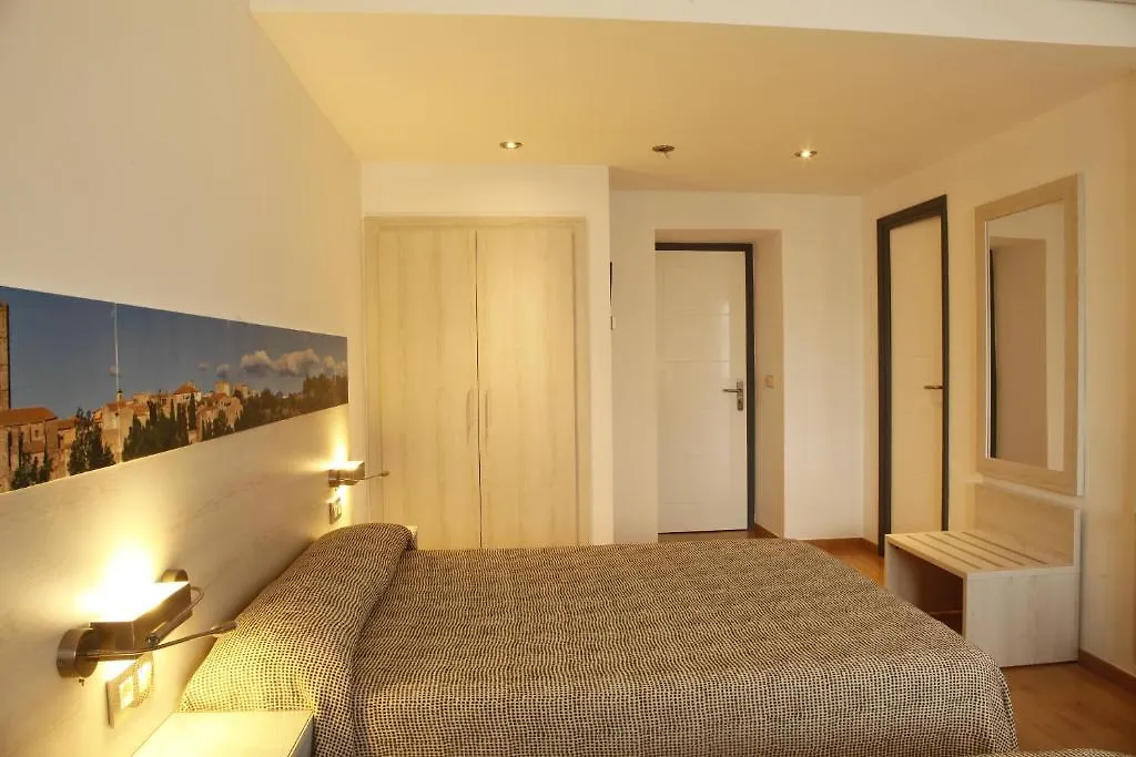 **  Hotel Canet Castello  D'Empuries Spanien